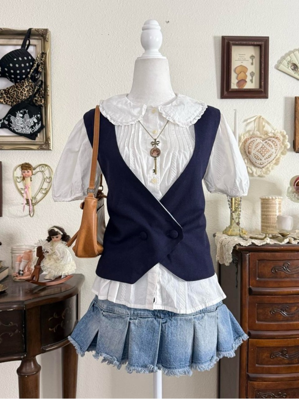 vintage preppy girly grunge navy blue vest / waistcoat | size L
